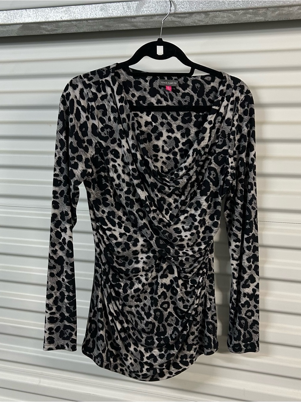 Vince Camuto Black & Gray Leopard Drape Neck Long Sleeve Top